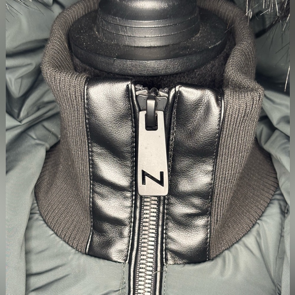 Noize Quilted Hooded Puffer Coat Jacket with Faux Fur Trim - Size XS - Picture 3 of 14